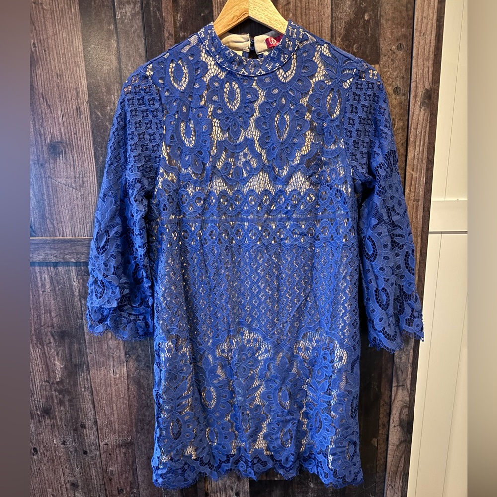 ❤️ Super cute blue lace dress 👗